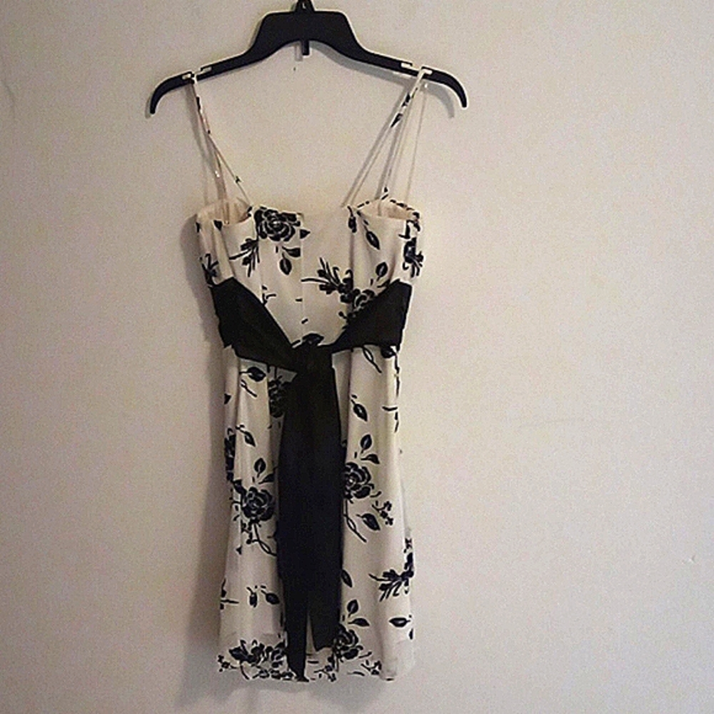 Black and white party dress - Picture 3 of 13